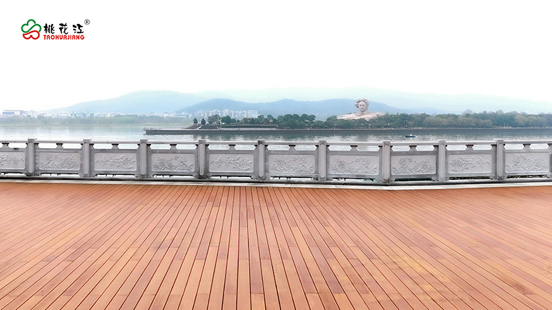 恰同学少年广场